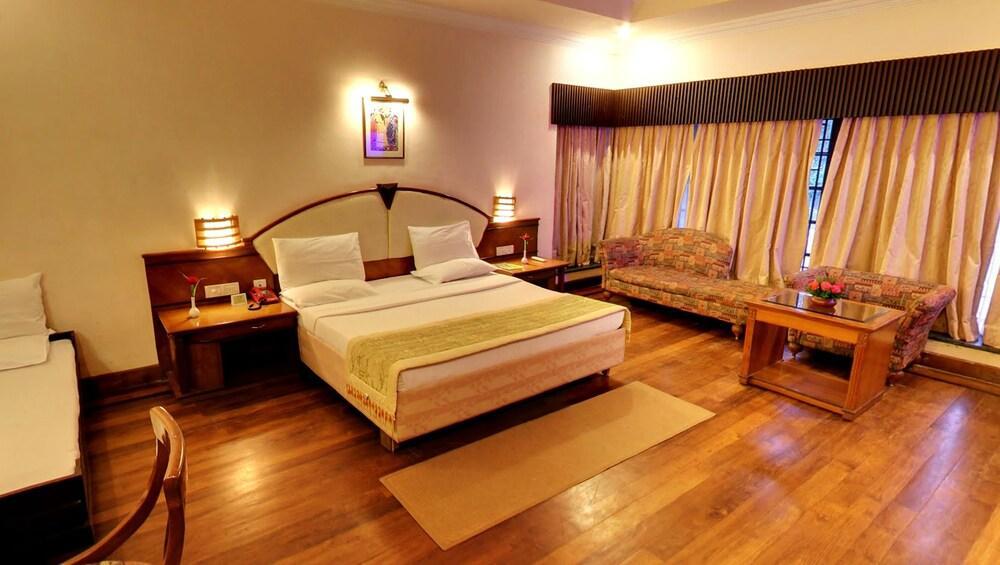 Hotel Aranya Nivas Thekkady Zewnętrze zdjęcie